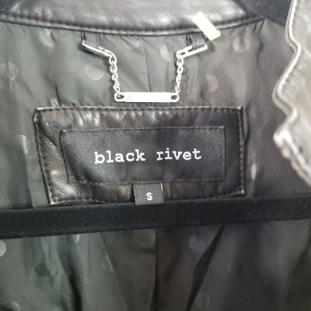 Wilson's Black Rivet faux leather scuba size small - Picture 7 of 8